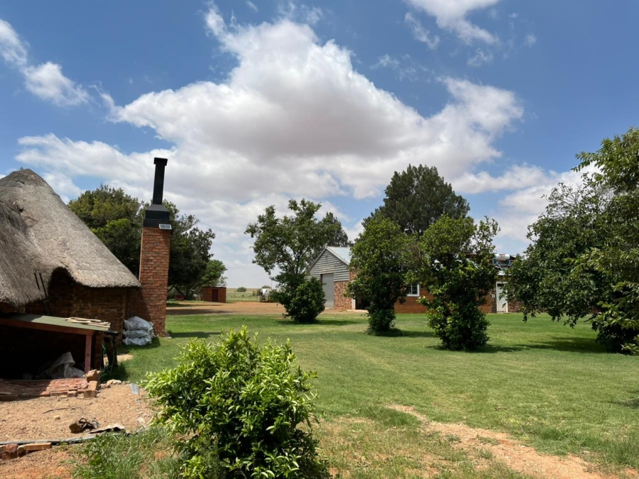12 Bedroom Property for Sale in Bloemfontein Rural Free State